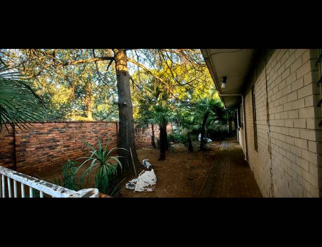4 BEDROOM HOUSE FOR SALE IN VANDERBIJLPARK SW 5